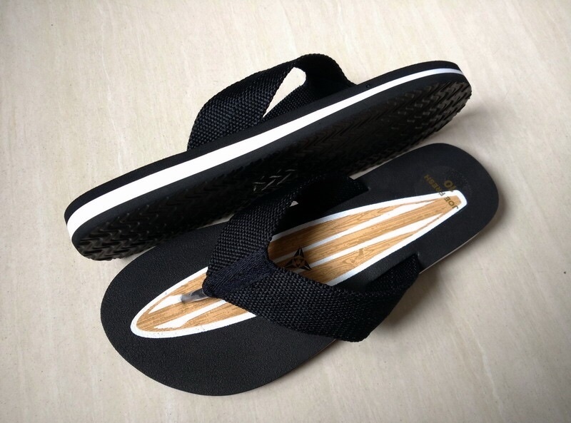 Surfboard slipper uit voorraad leverbaar