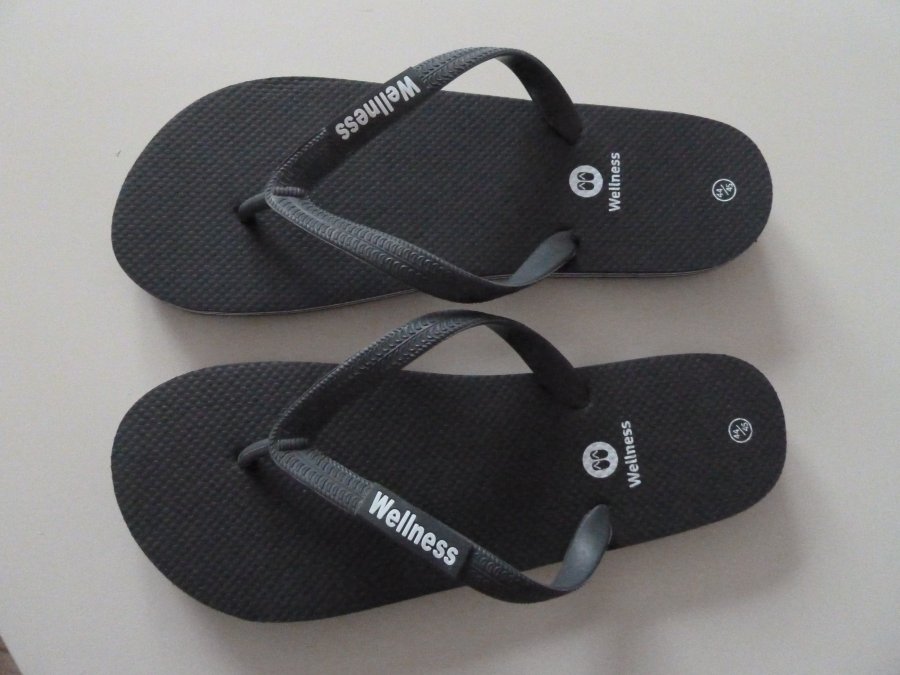 rubber slipper uit voorraad leverbaar