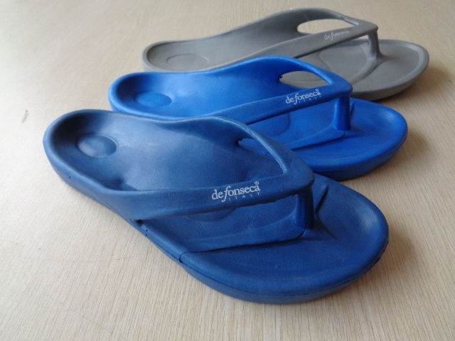 Injected mould teenslippers